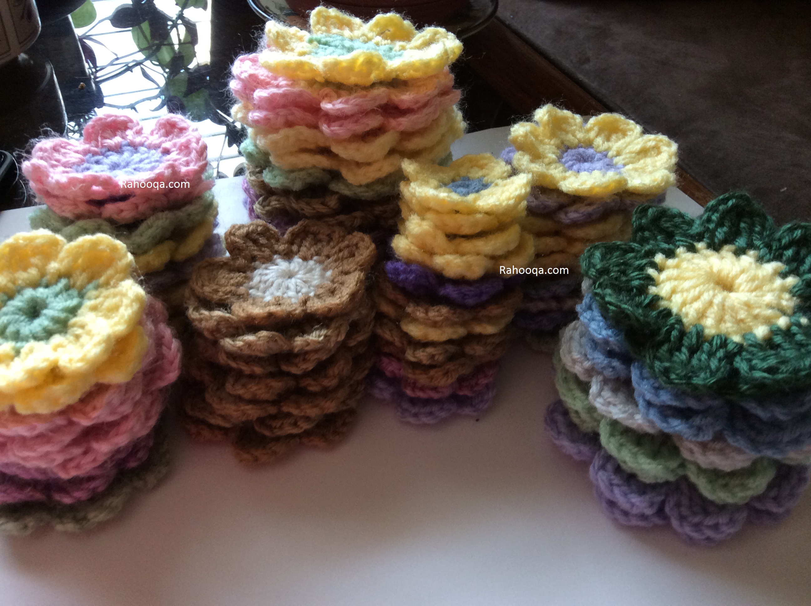 Free Flourishing crochet pillow Pattern