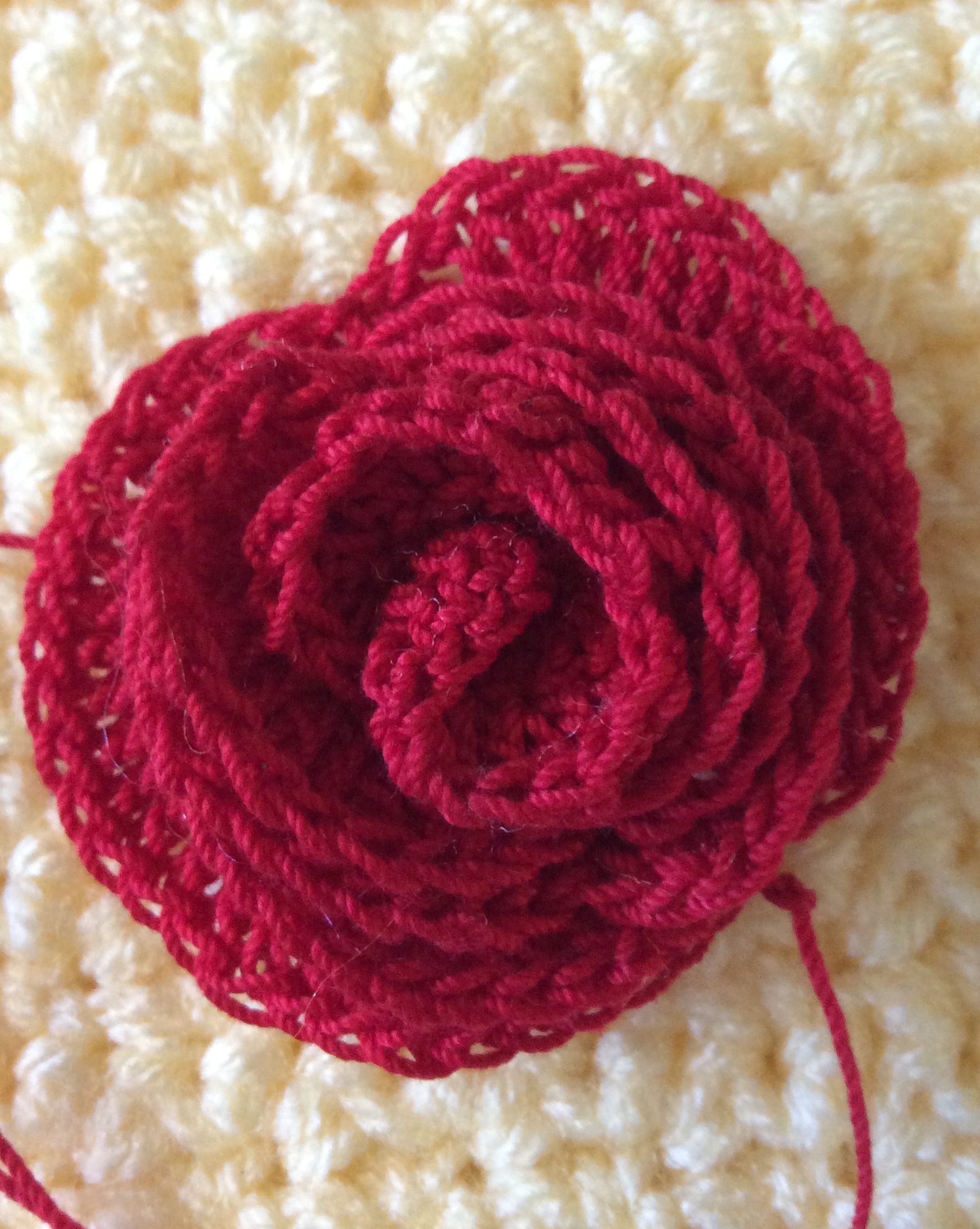 Free Crochet Flower-Red Rose